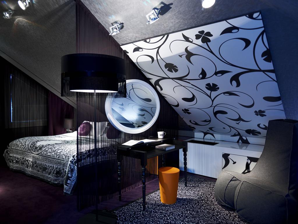 Opera Suite with King Bed - Corner Suite,1716973294:JPEG