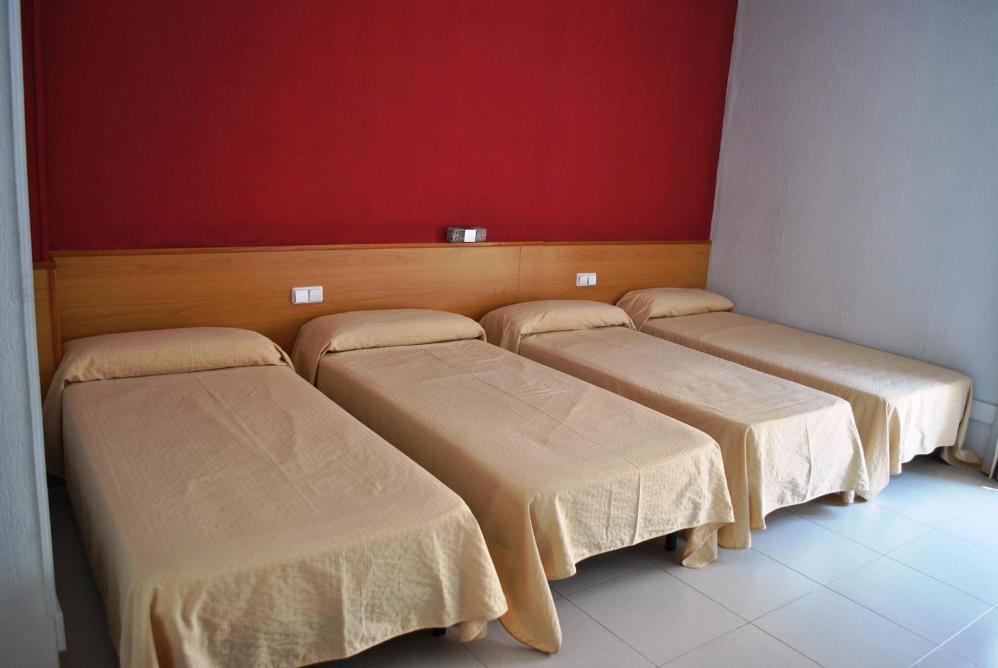 Standard Quadruple Room,119298732:JPEG