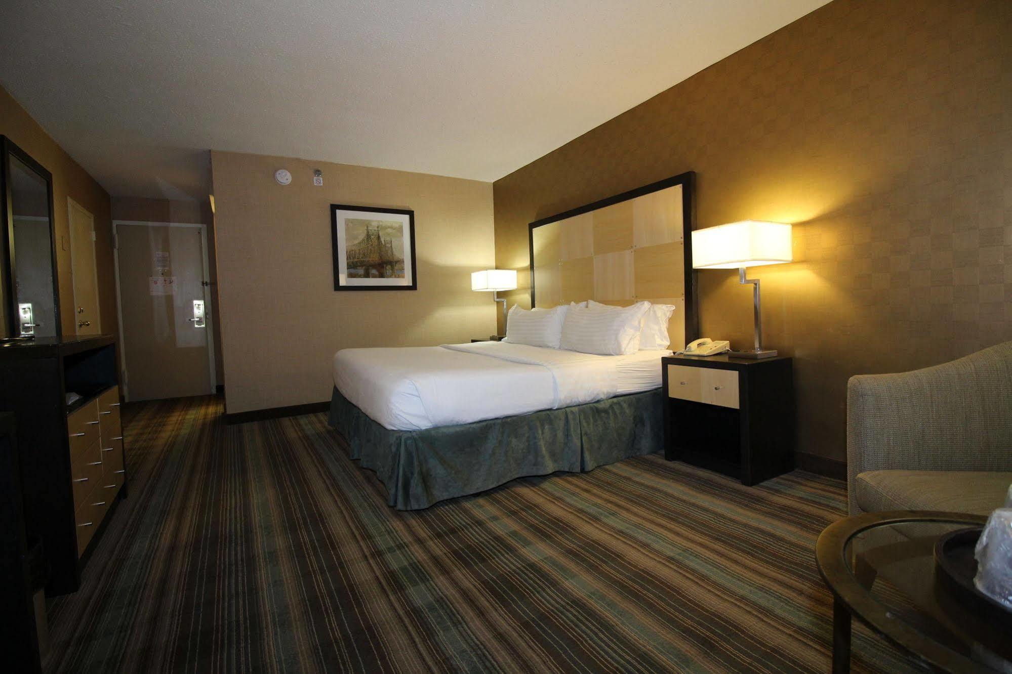 Deluxe King Room-Sunday Special