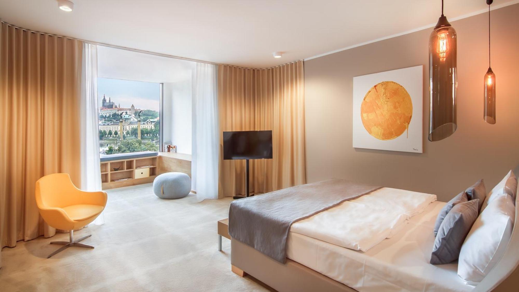 Chambre Double ou Lits Jumeaux de Luxe - Vue sur Château