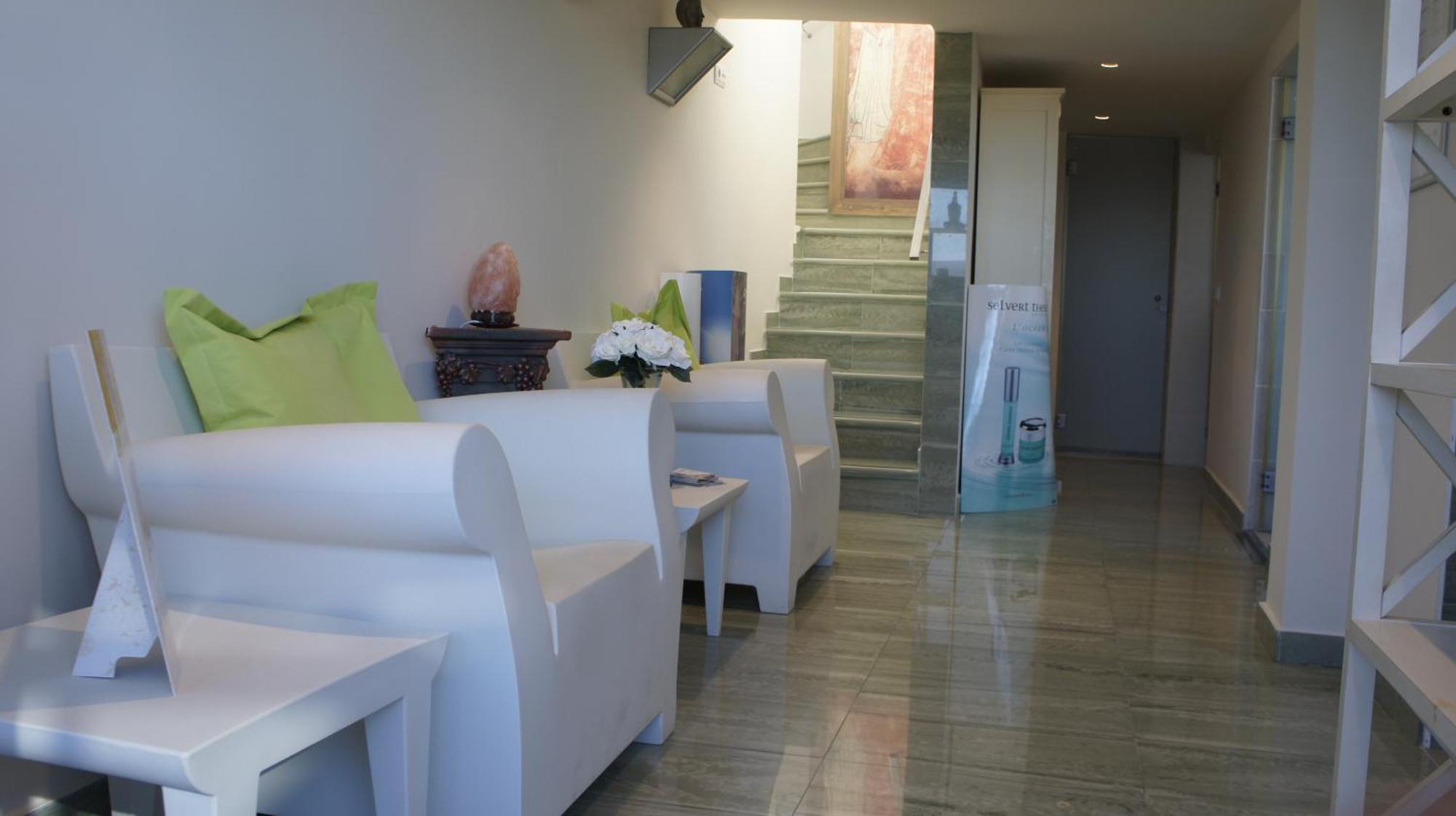 Oferta especial - Massagem com Pedras Quentes