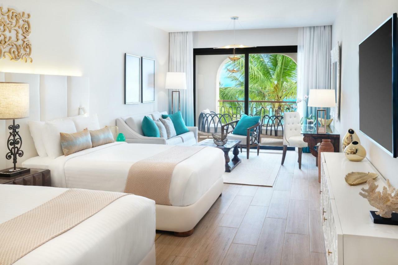 Luxury Junior Suite 2 Queen Garden view Balcony