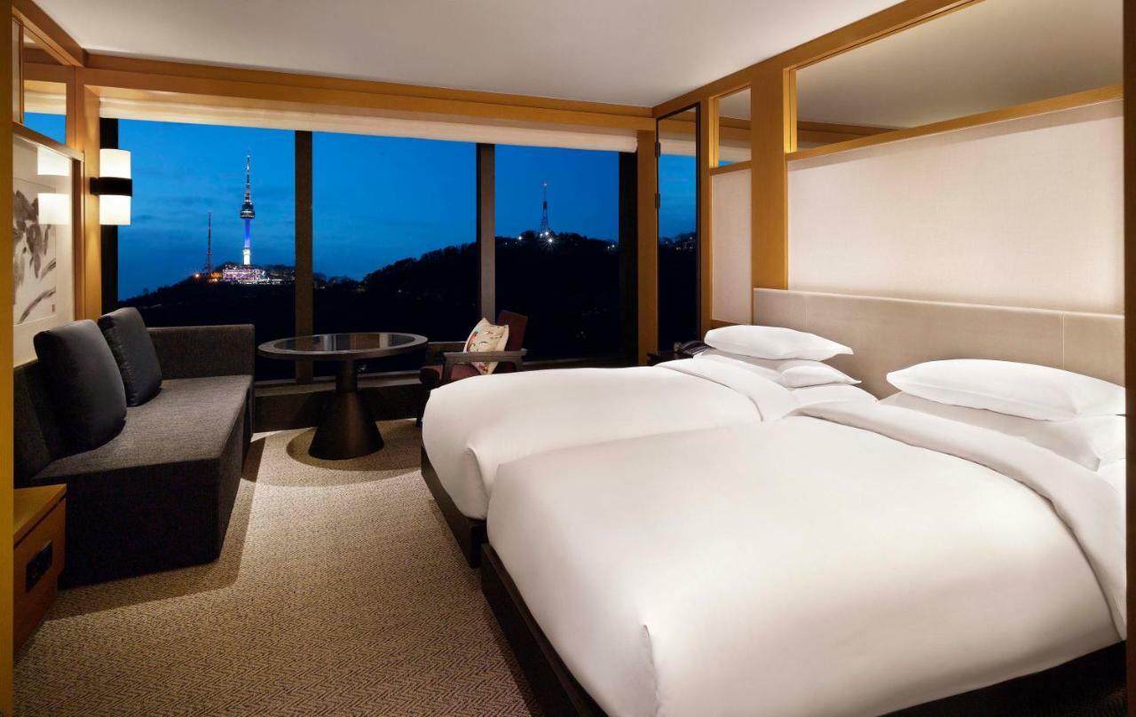 Twin Room - Club Access