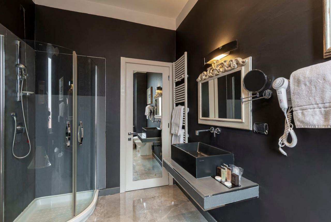 Junior Suite Spa Bath