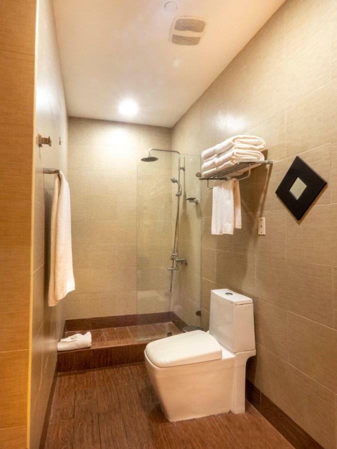 Habitación Superior con cama extragrande y conexión WiFi gratuita