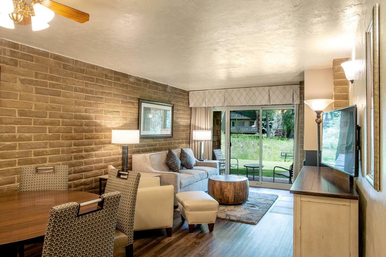 One-Bedroom Apartment with King Bed