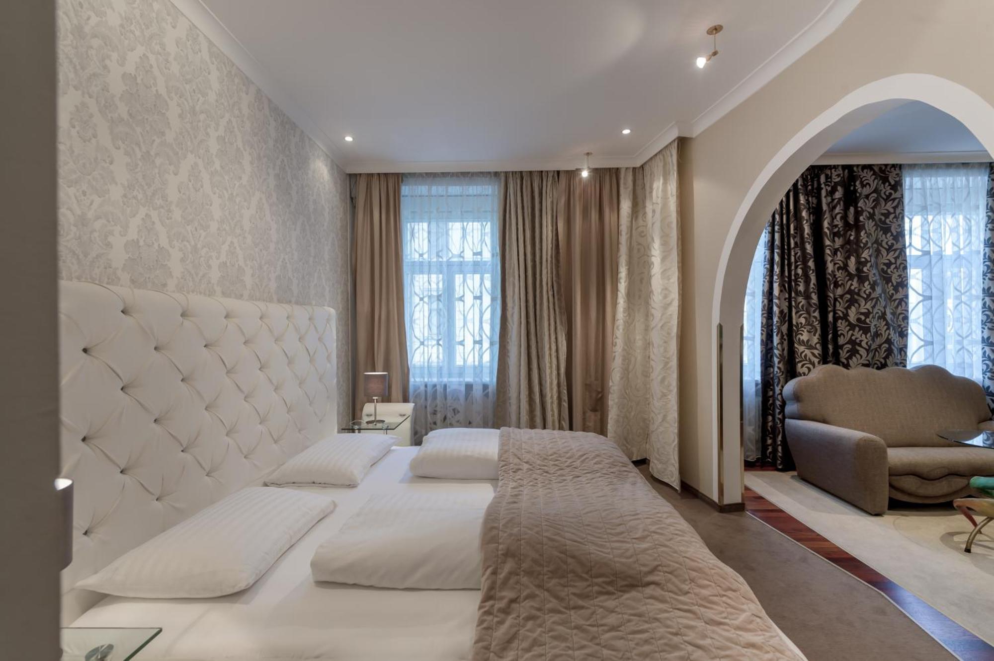 Suite,843673145:JPEG