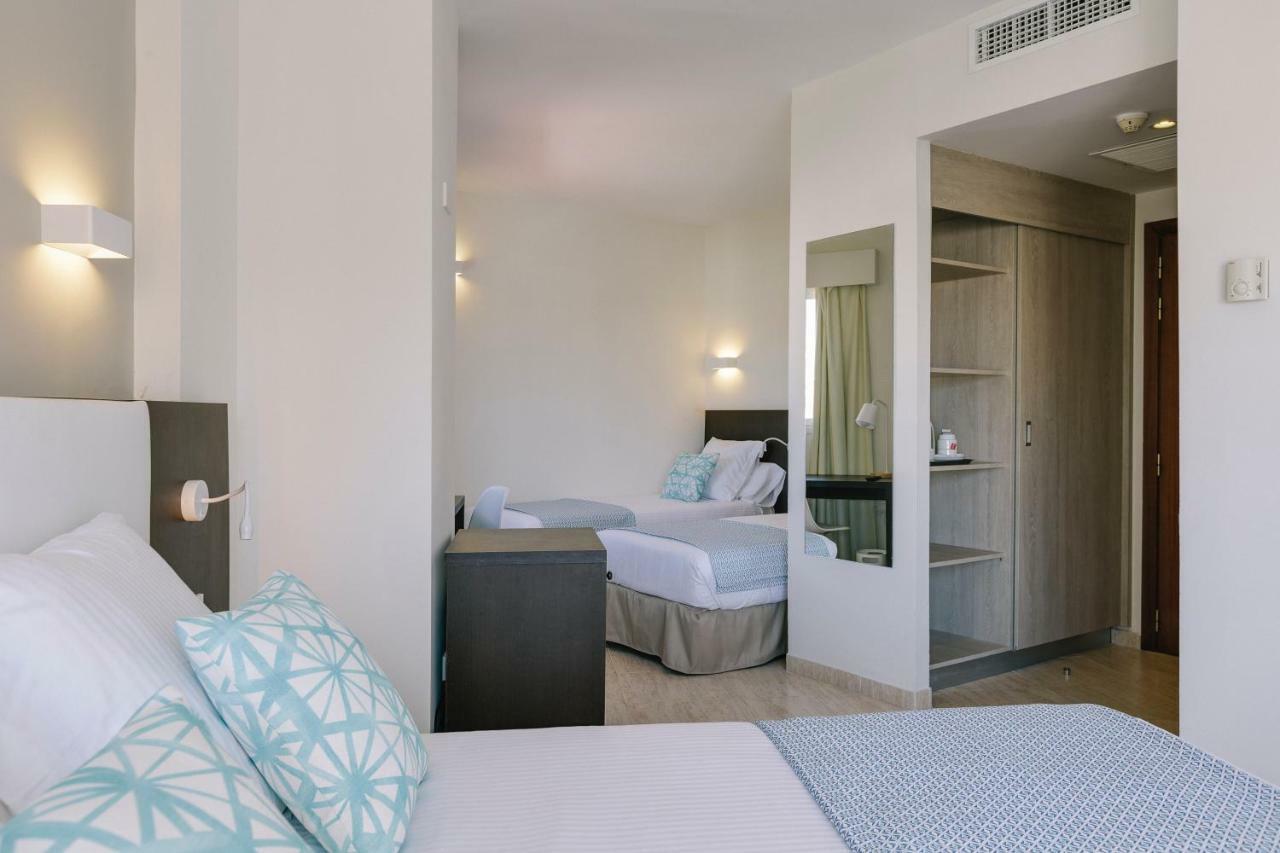 Quarto Familiar (4 Adultos)