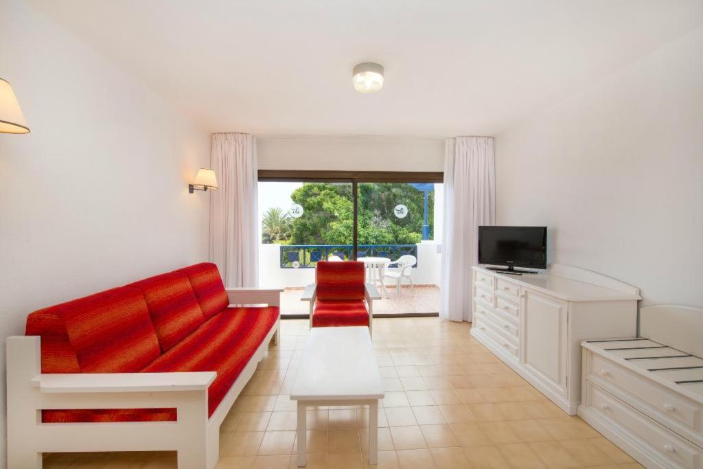 Basic Triple Room