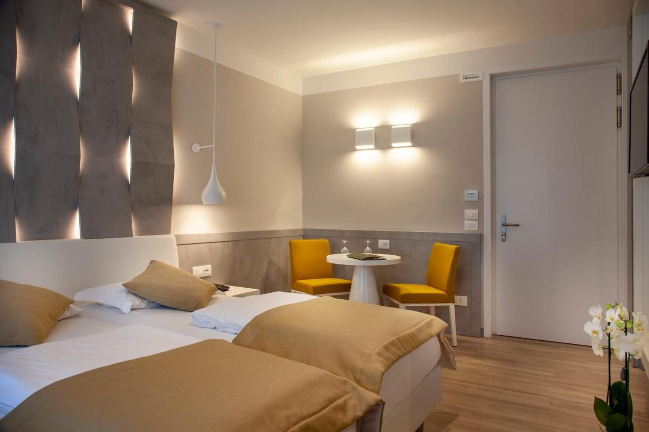 Twin Room with Balcony
