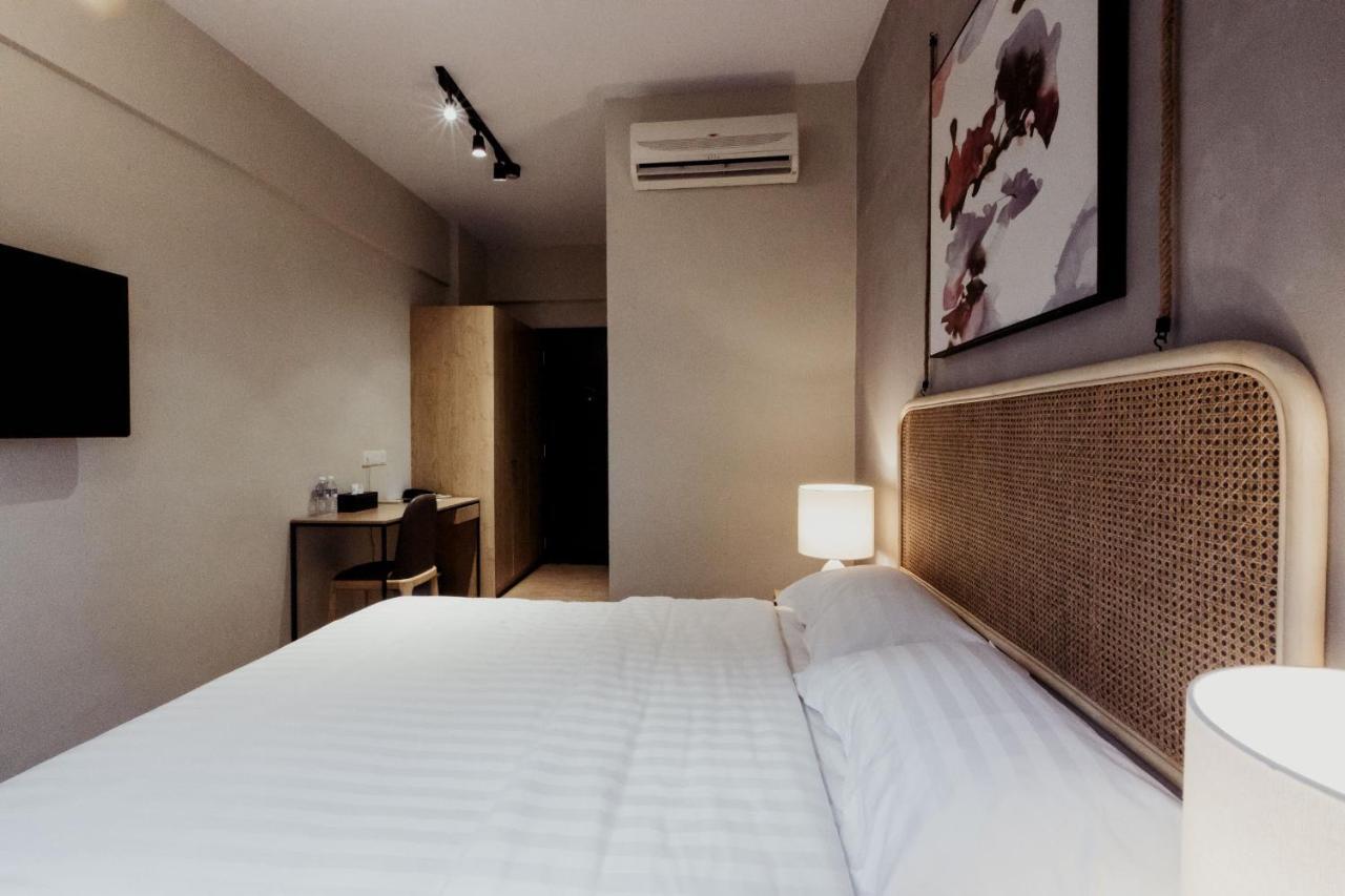 Standard Queen Room