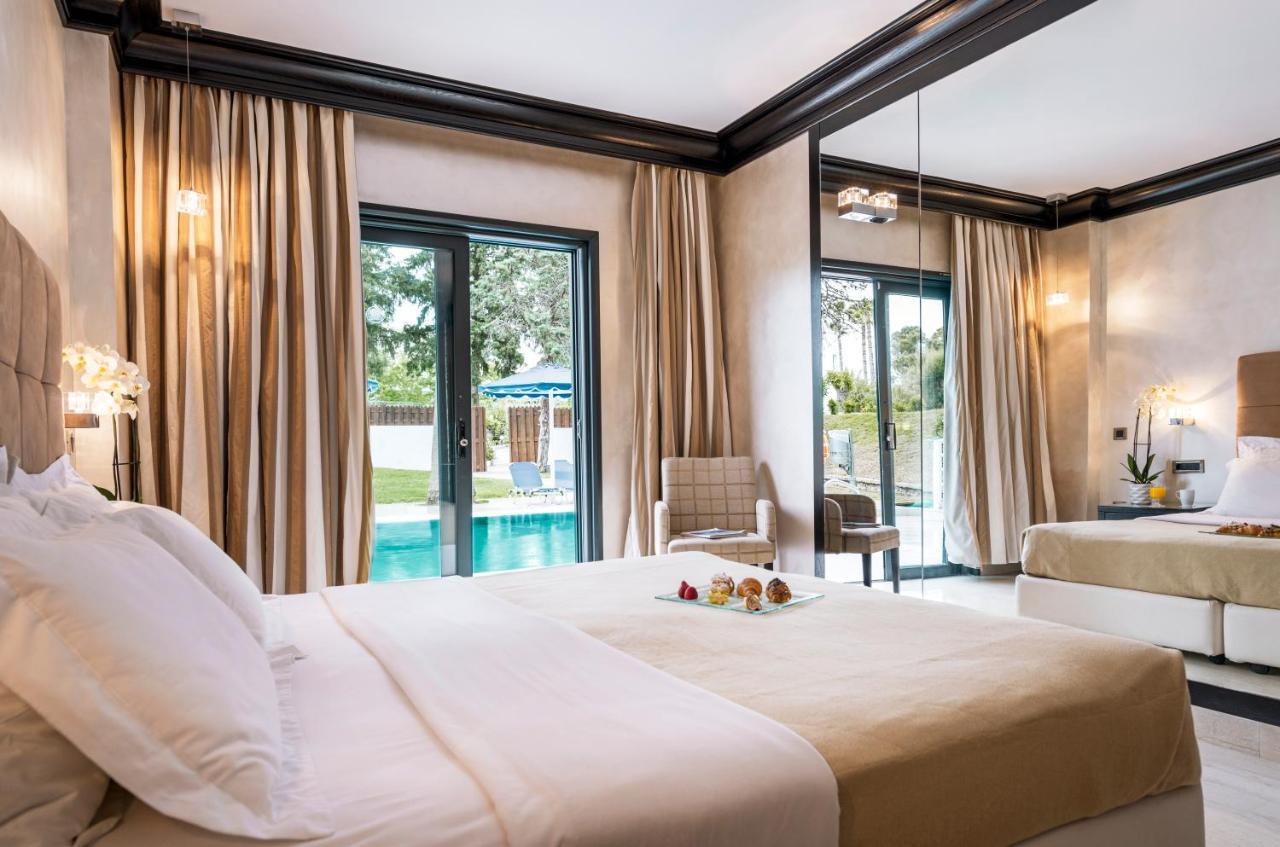 Chambre Lits Jumeaux avec Piscine Commune