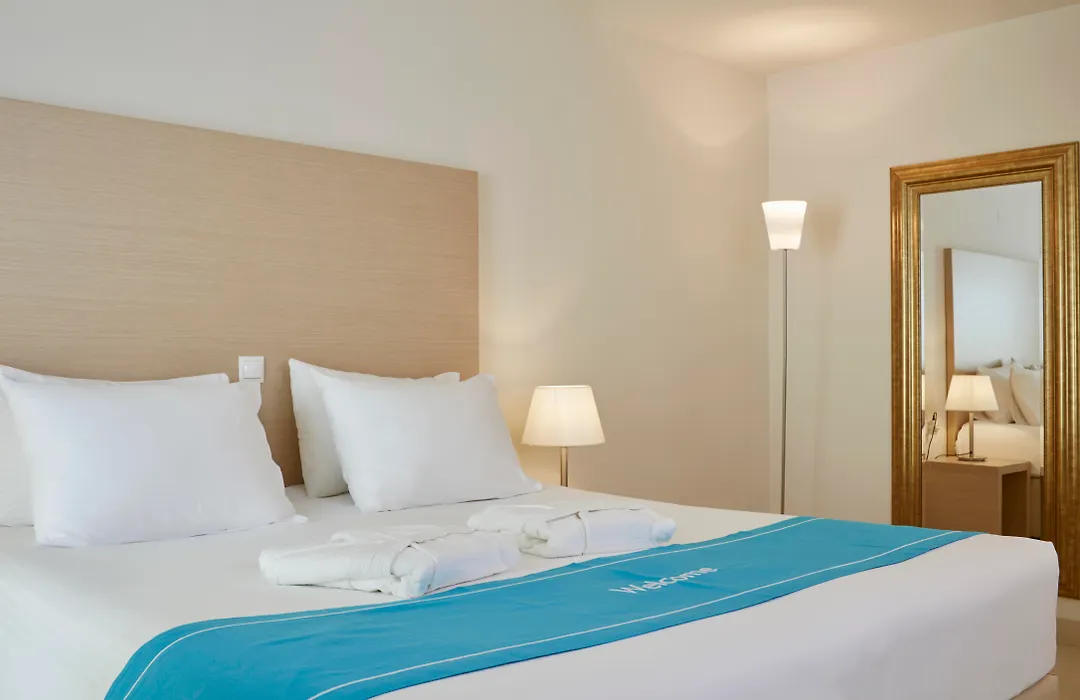 The Island Hotel - Adults Only --1