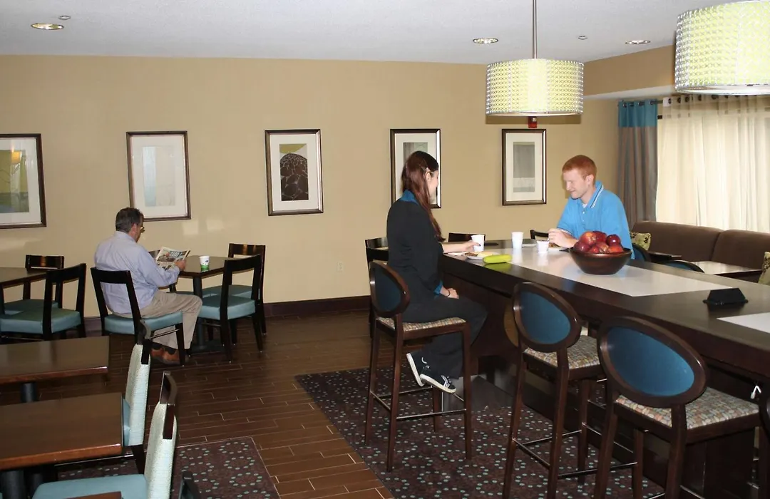 Hampton Inn East Lansing-1