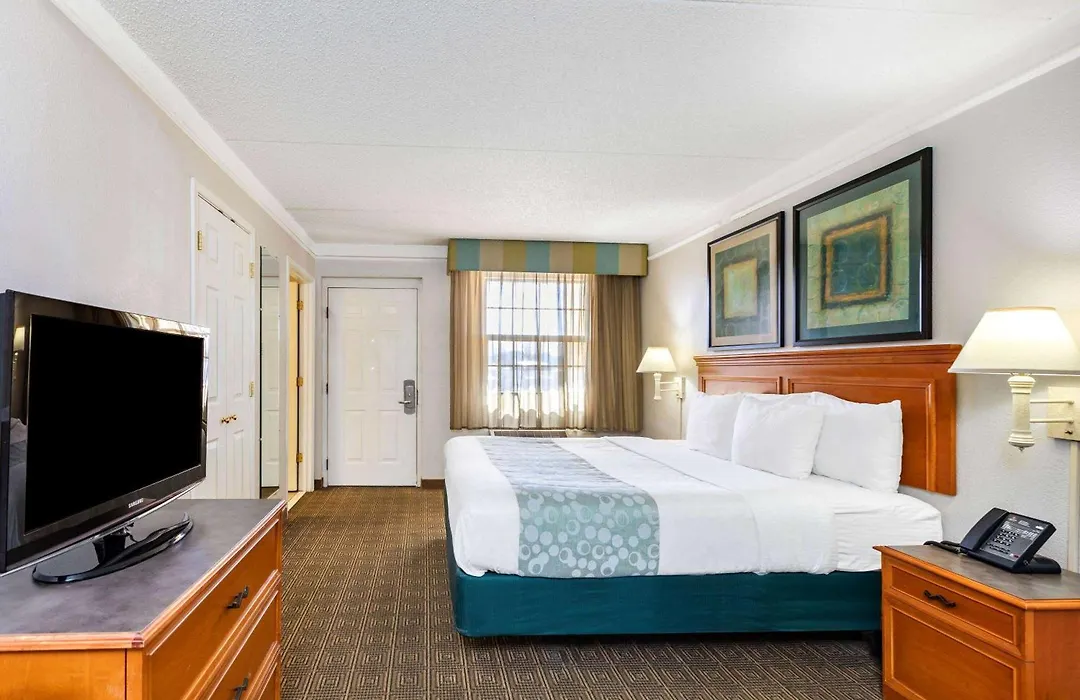 La Quinta Inn By Wyndham El Paso West-1