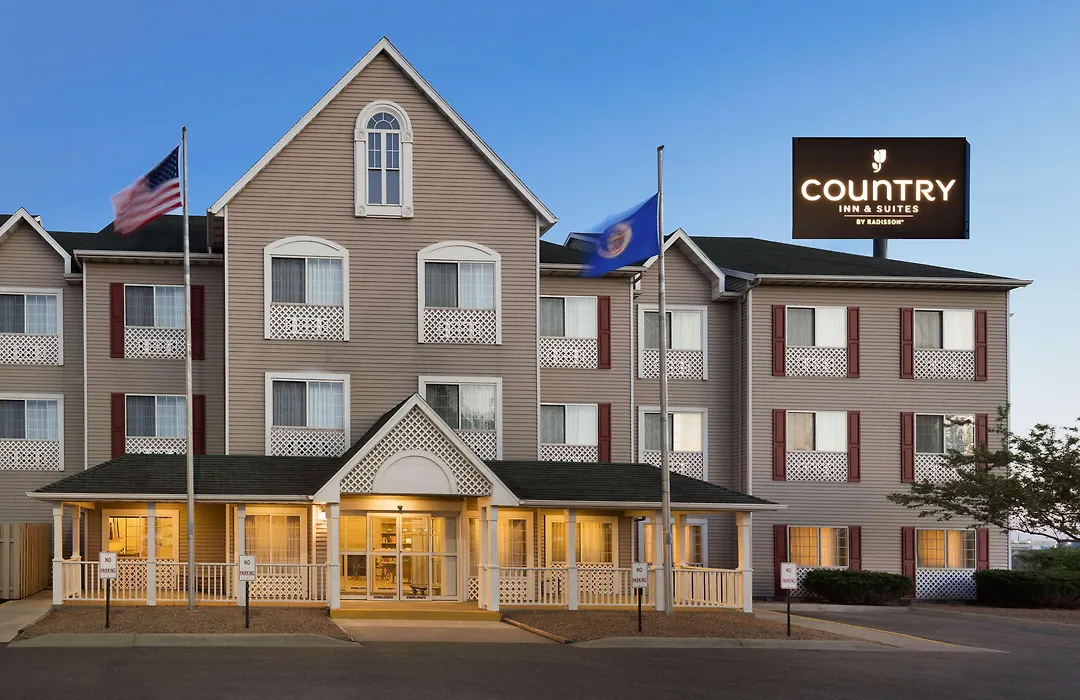 Country Inn & Suites By Radisson, Owatonna, Mn-1
