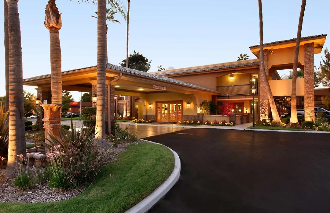 Empire Inn-1