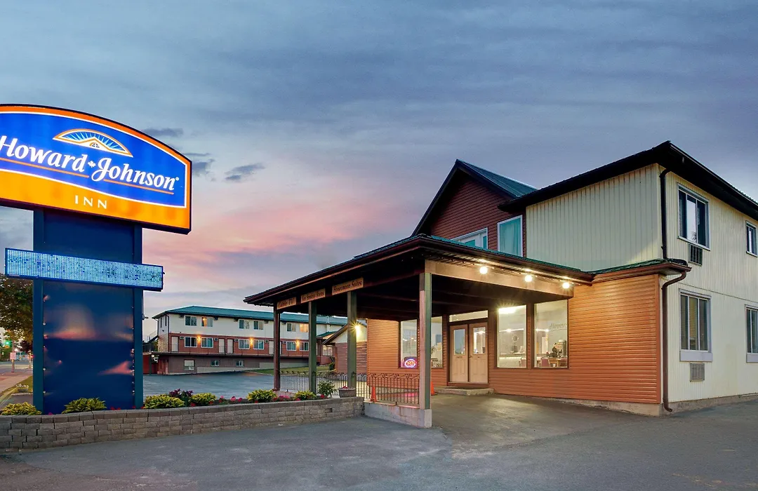 Howard Johnson By Wyndham Gananoque-1