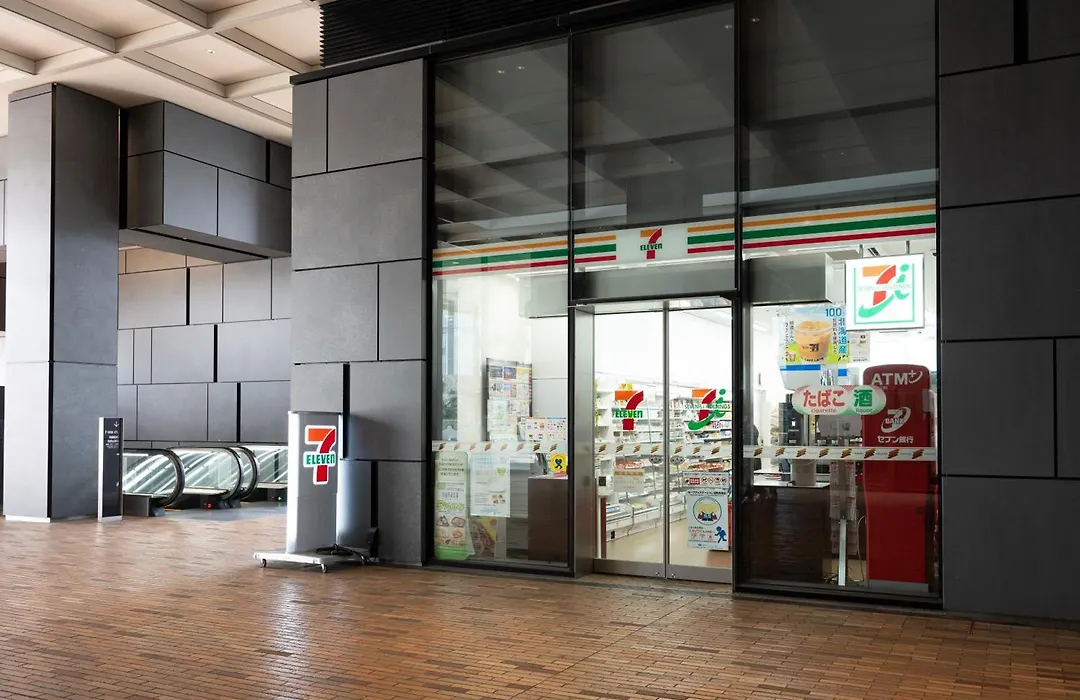 La Vista Tokyo Bay-1