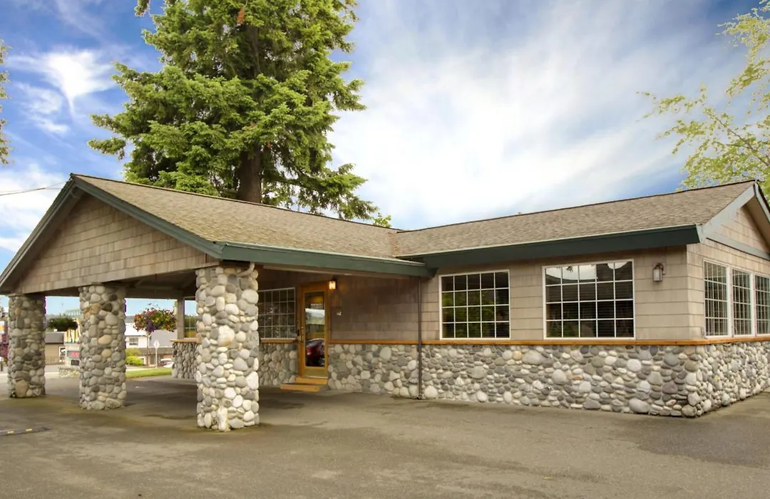 Poulsbo Inn & Suites-1