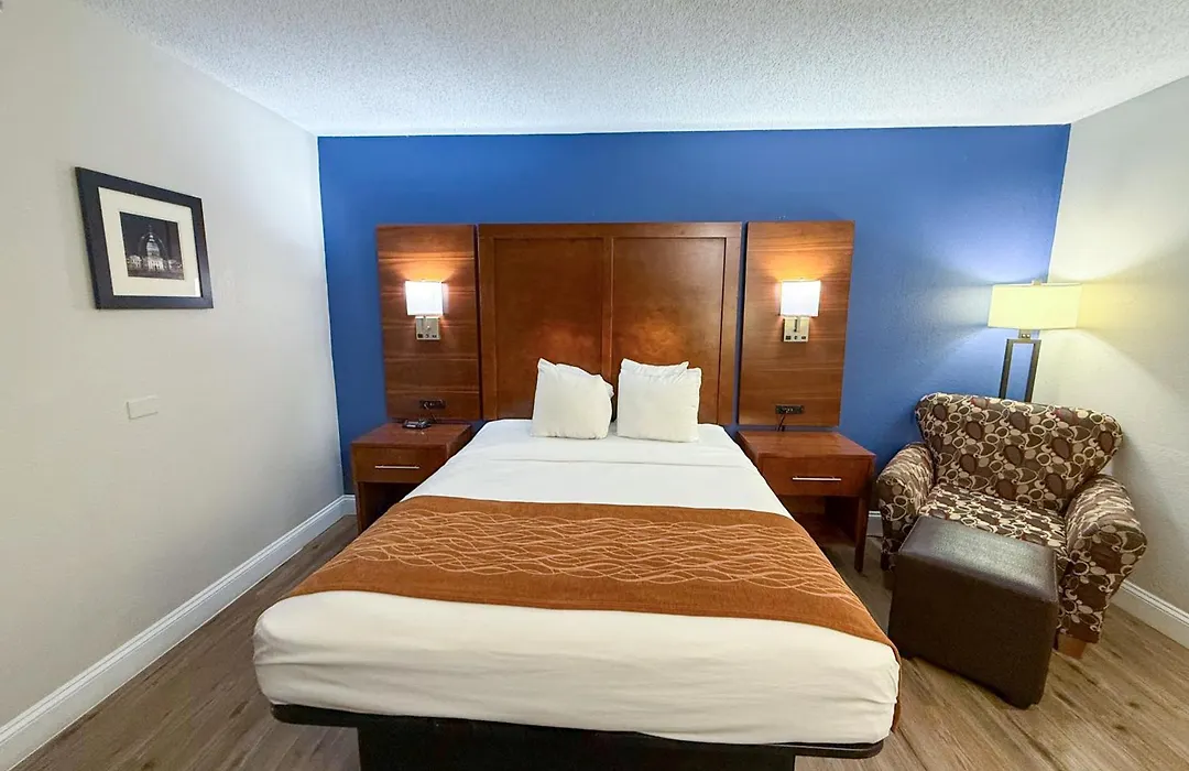 Comfort Inn & Suites Hazelwood - St Louis-1