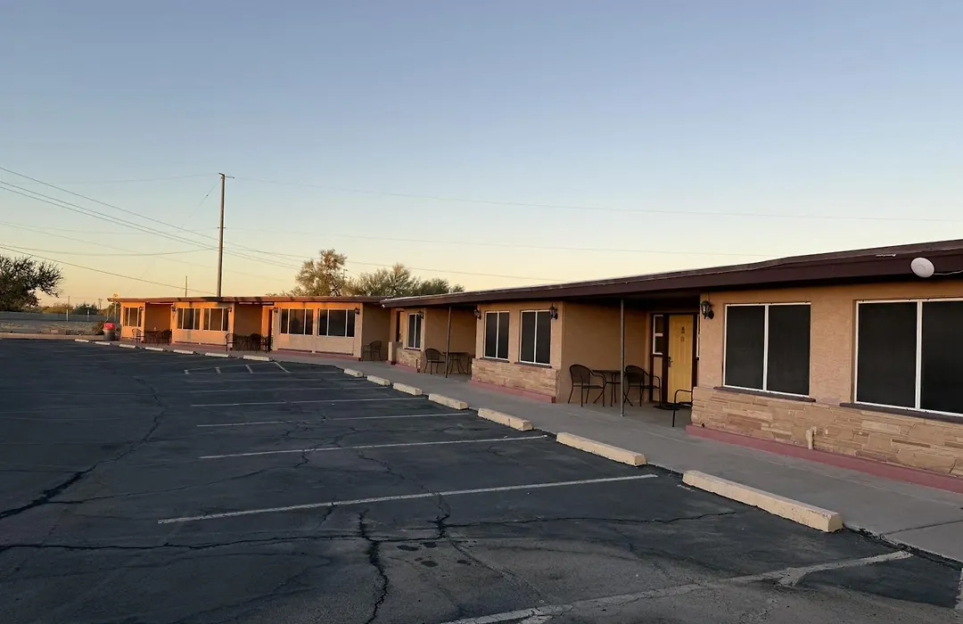 Palms Inn-1