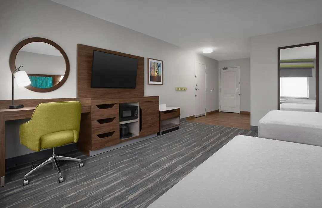 Hampton Inn Yorkville-1