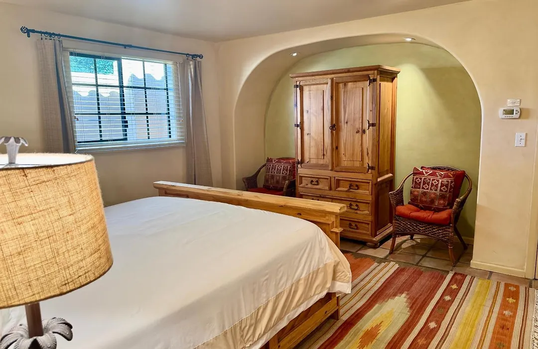 Blue Iguana Inn-1