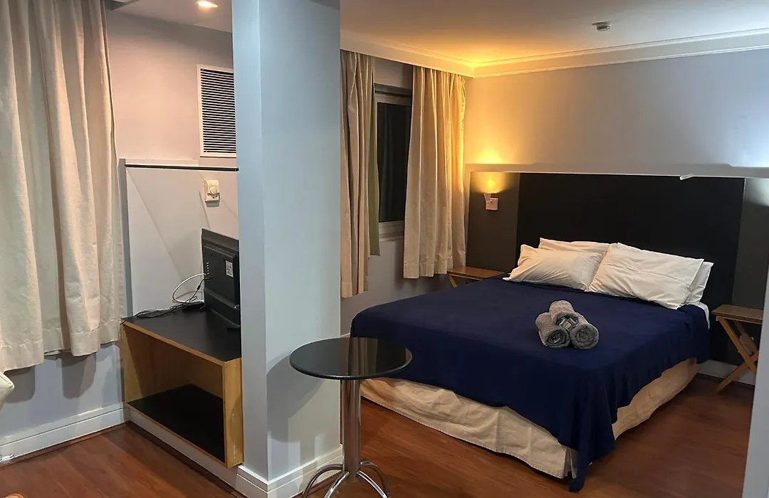 Hotel Alameda Santos H1208-1