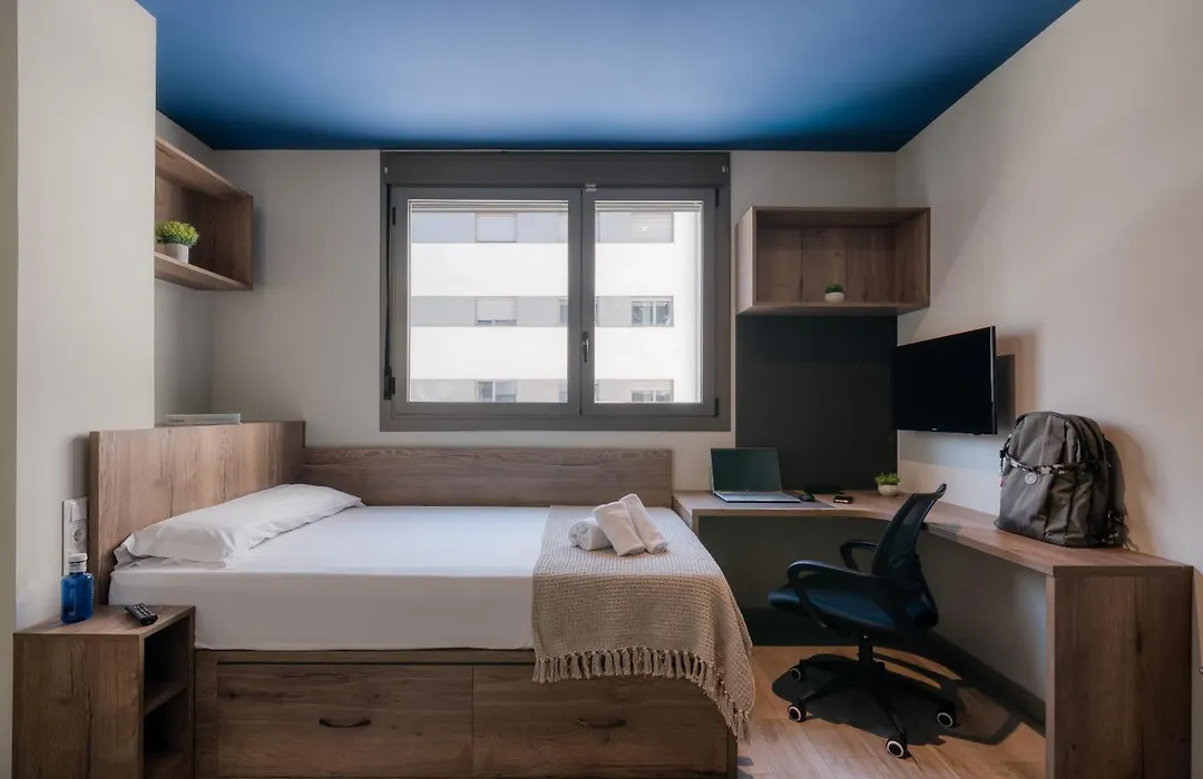 Livensa Living Studios Valencia Marina Real-1
