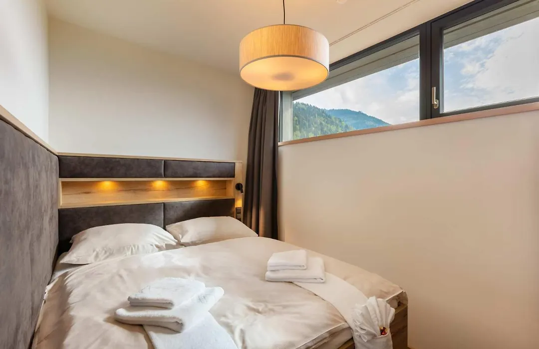 Emma Deluxe Aparthotel, Aircondition, Ganzjaehrig Beheizter Aussenpool & Skibus Direkt Vor Der Tuer-1