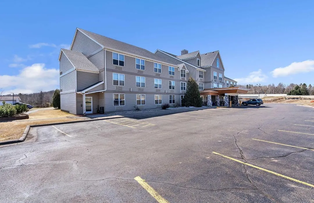 Sleep Inn & Suites Near Spirit Mountain-1
