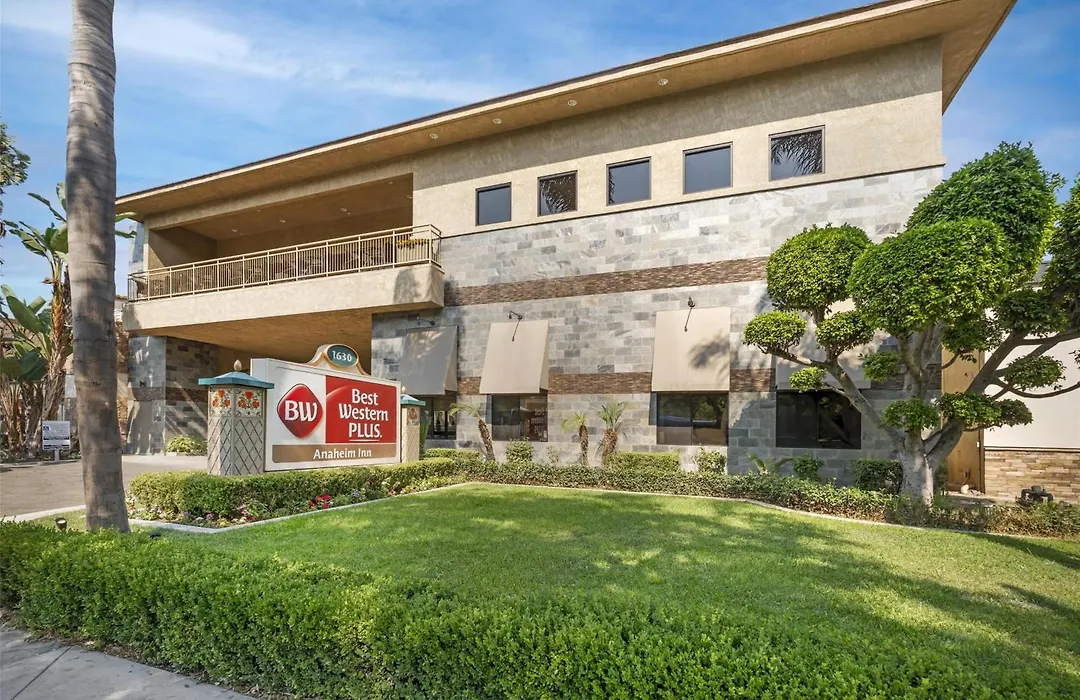 Best Western Plus Anaheim Inn-1