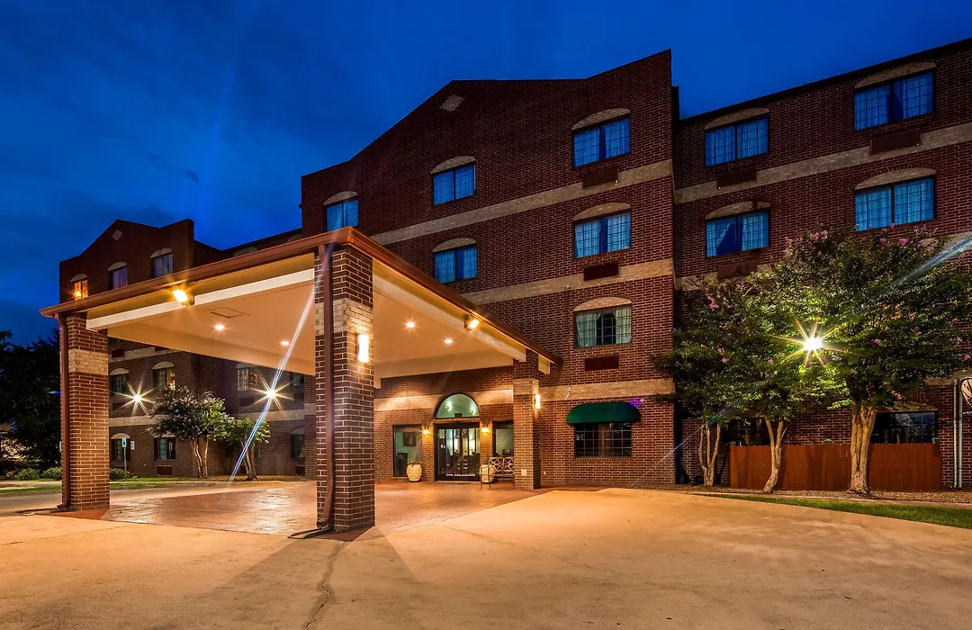 Best Western Plus The Woodlands-1