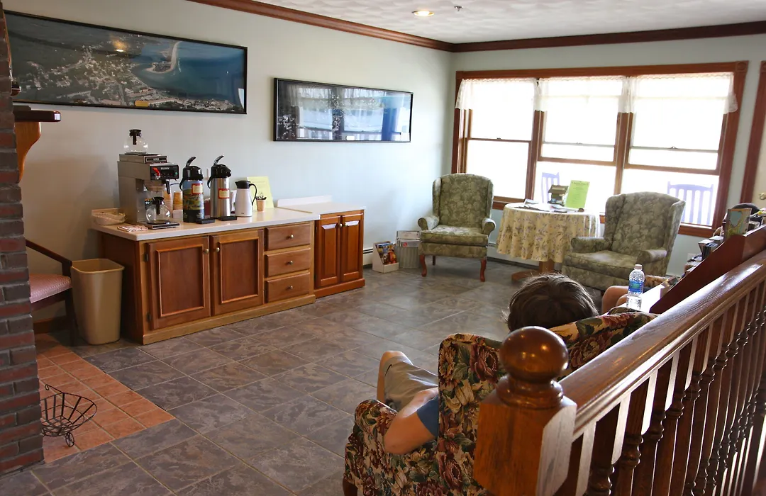 Mariner Resort-1