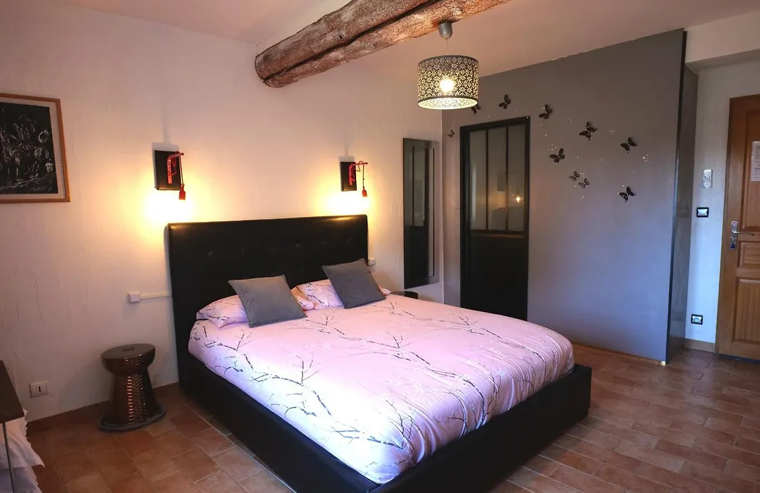VILLA ARTEMIA Maison vigneronne - chambre d hôtes-B&B-piscine-climatisation-1