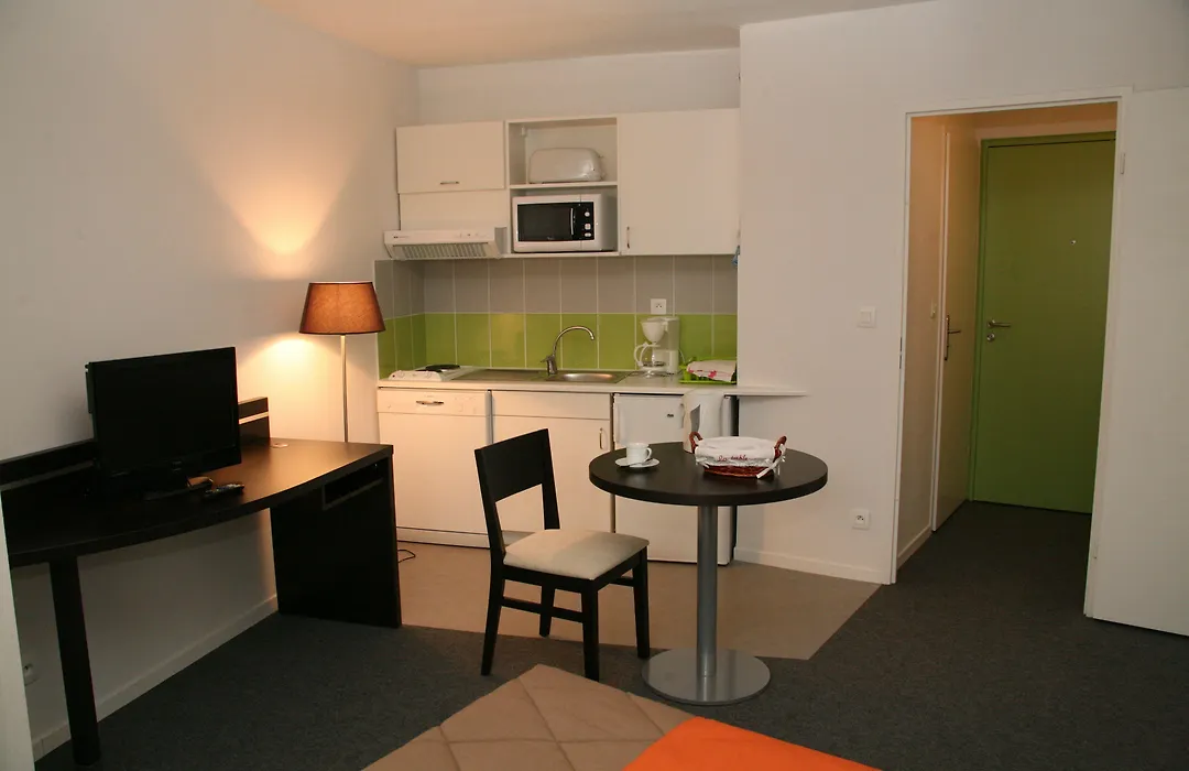 Nemea Appart Hotel Home Suite Nancy Centre-1