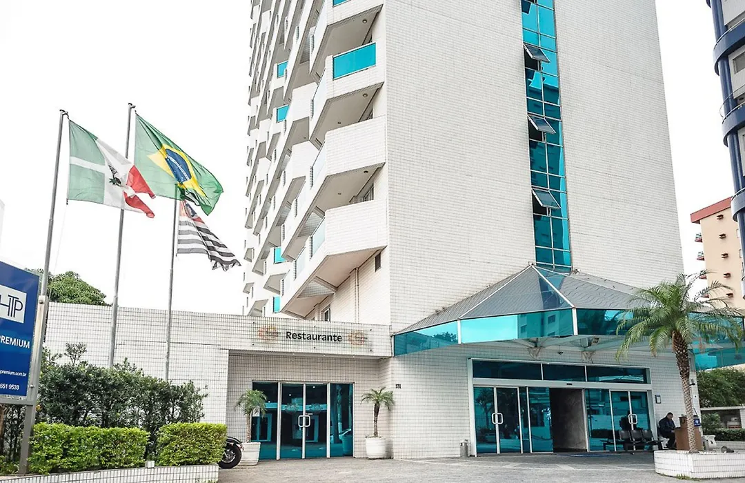 Hotel The Premium-1