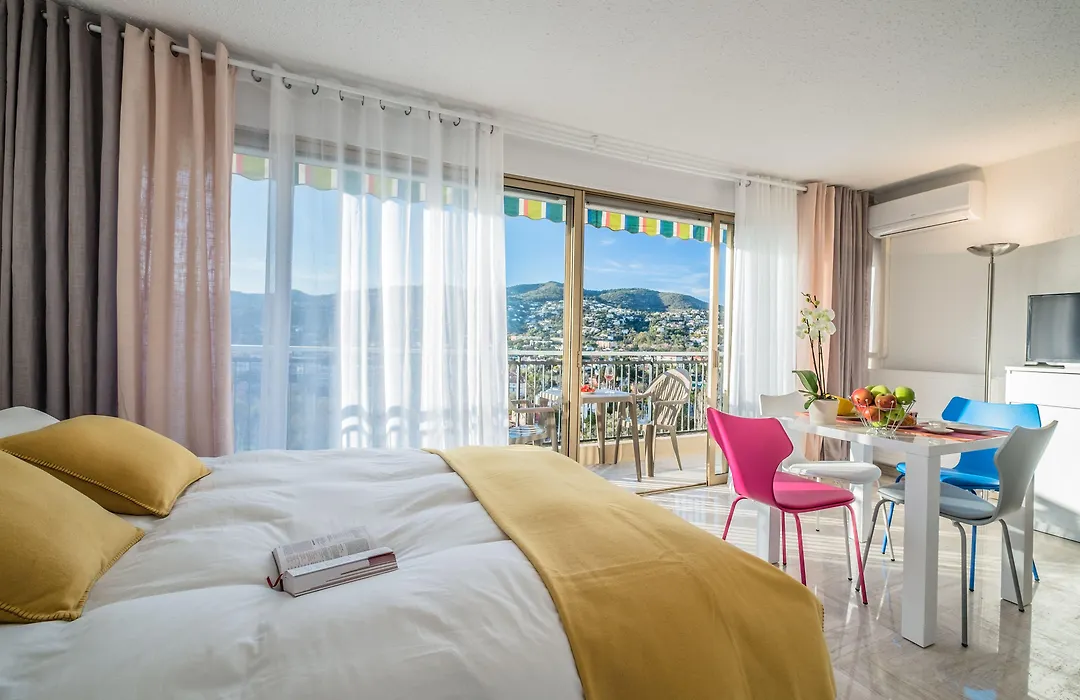Appart Hotel Mandelieu-1