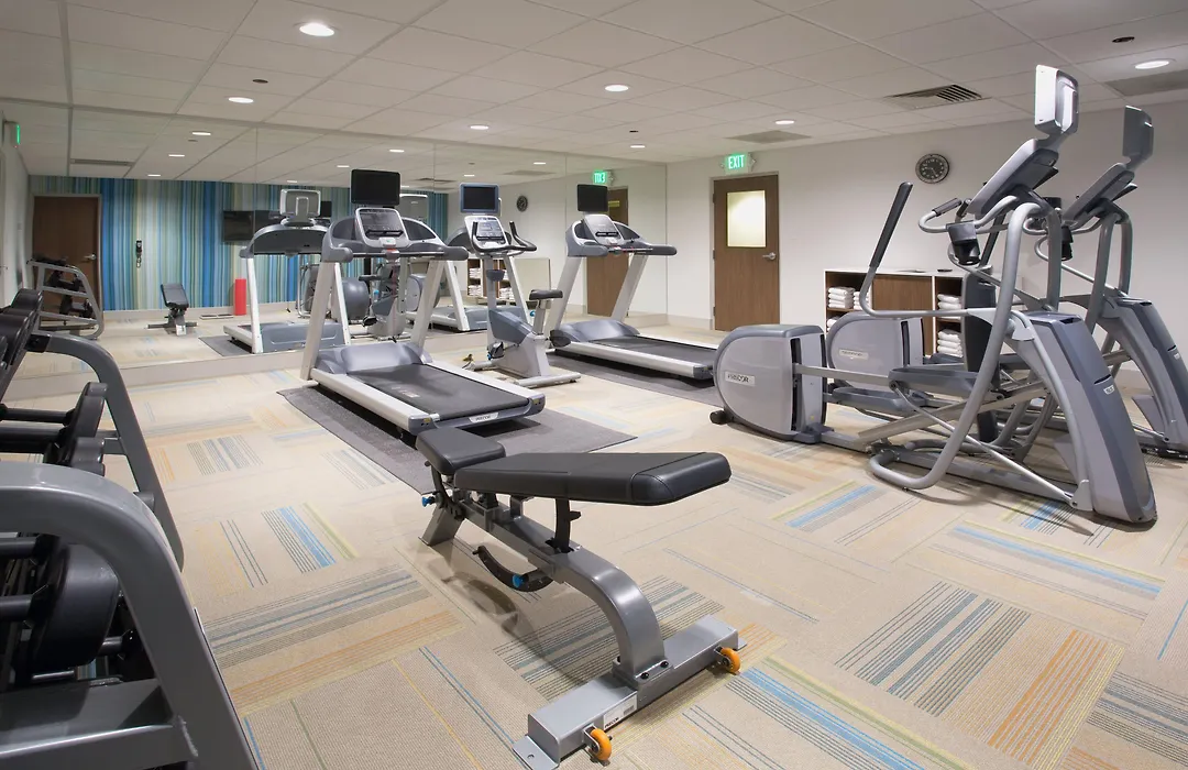 Holiday Inn Express & Suites - Calgary Airport Trail Ne By Ihg-1