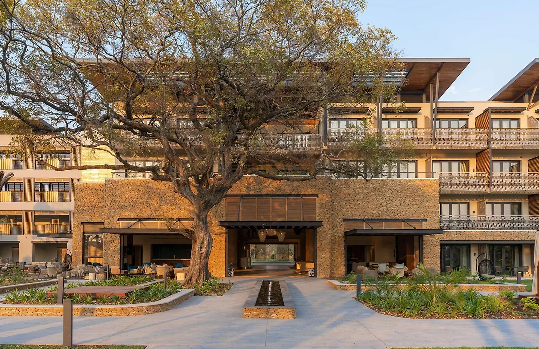 Radisson Blu Mosi-Oa-Tunya Livingstone Resort-1