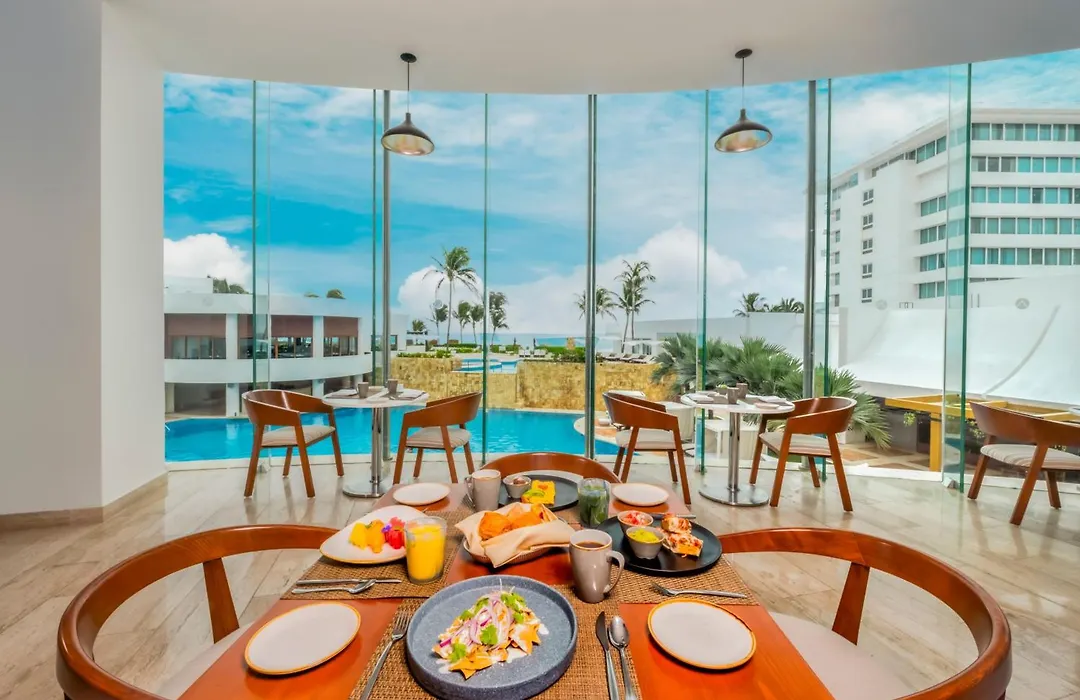 Altitude At Krystal Grand Cancun-1