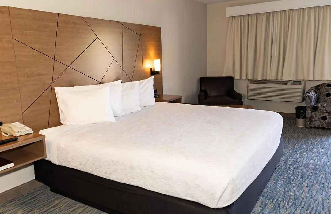 Rivertree Inn & Suites-1