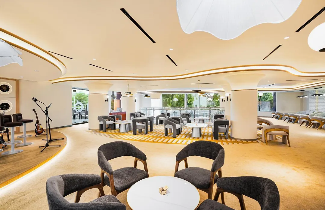 Fox Hotel Nagoya Batam-1