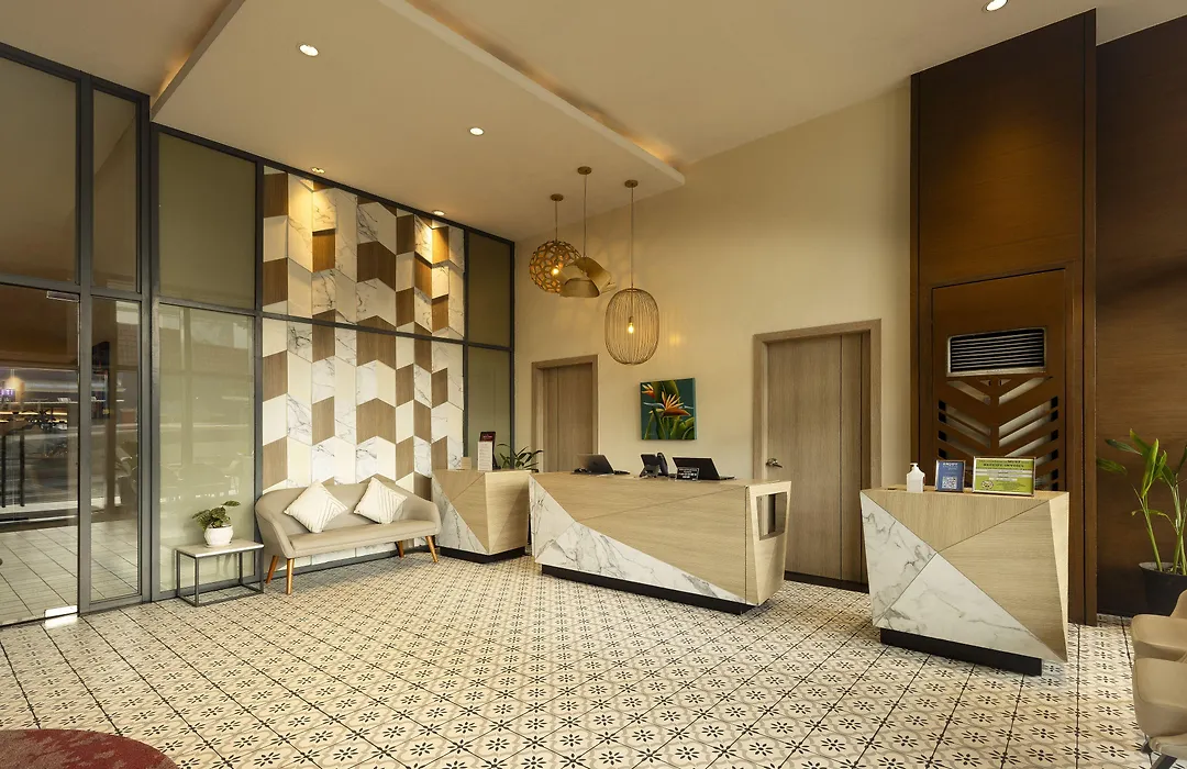 Summit Hotel Greenhills-1