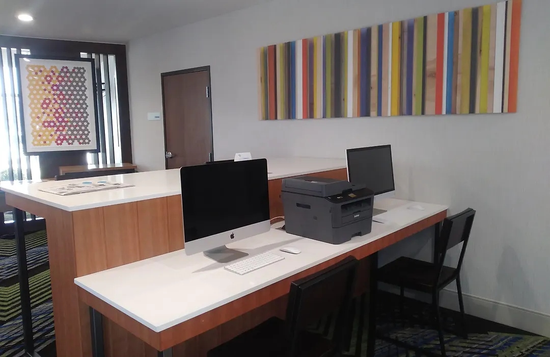 Holiday Inn Express & Suites - Dallas Nw Hwy - Love Field By Ihg-1