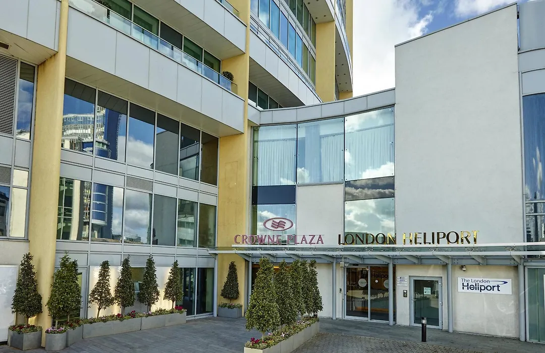 Crowne Plaza London Battersea-1