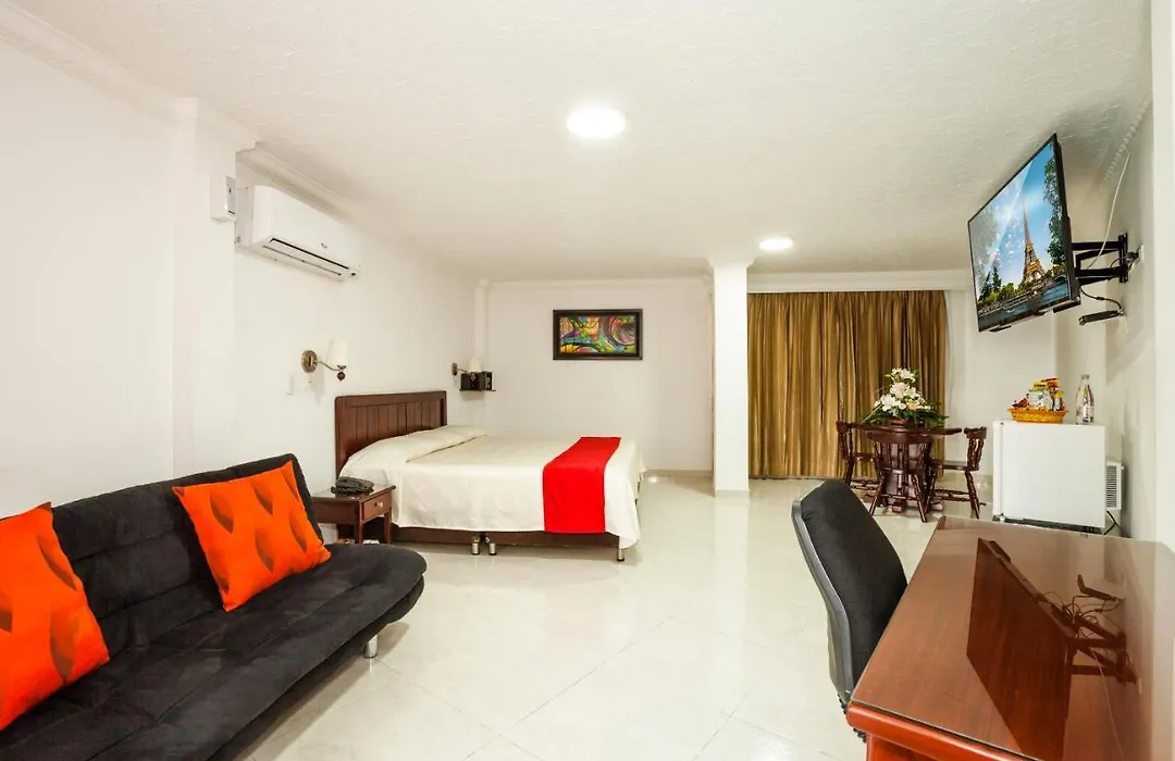 Hotel La Luna-1