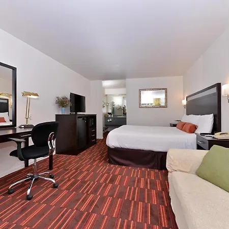 Windemere Hotel & Conference Center-3