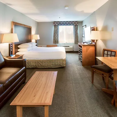 Red Lion Inn & Suites Seaside-2